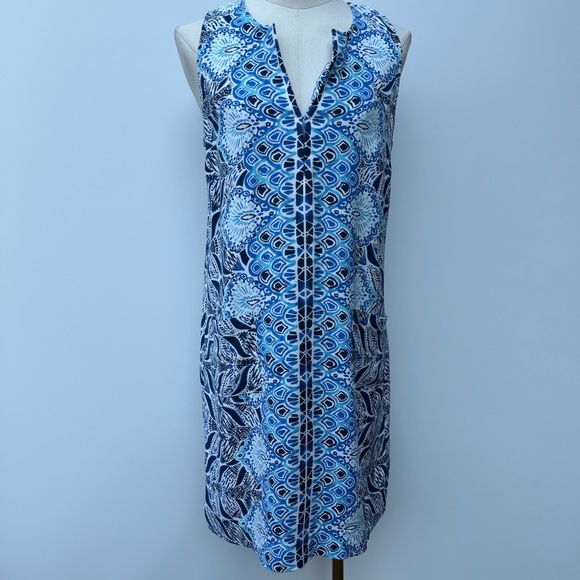 Lilly Pulitzer Blue and White V-Neck Mermaid Tail Print Dress Size 4 - Picture 3 of 15